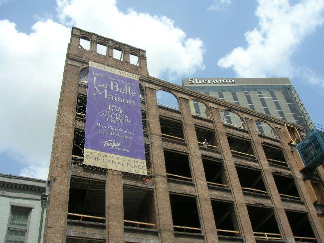 "Colonial Condo...
