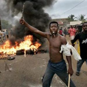 PROLETARIAN SOLIDARITY AGAINST THE REPRESSION IN CAMEROON! 