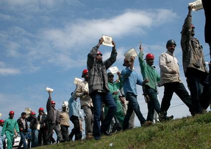 Indian shipyard workers accuse their employer of human trafficking and forced labor