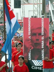 CUBA: Posada Carriles, un asesino en serie 