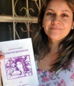 El 29 Hortensia Mor�n presentar� libro sobre paternidad irresponsable de Fernando Lugo 